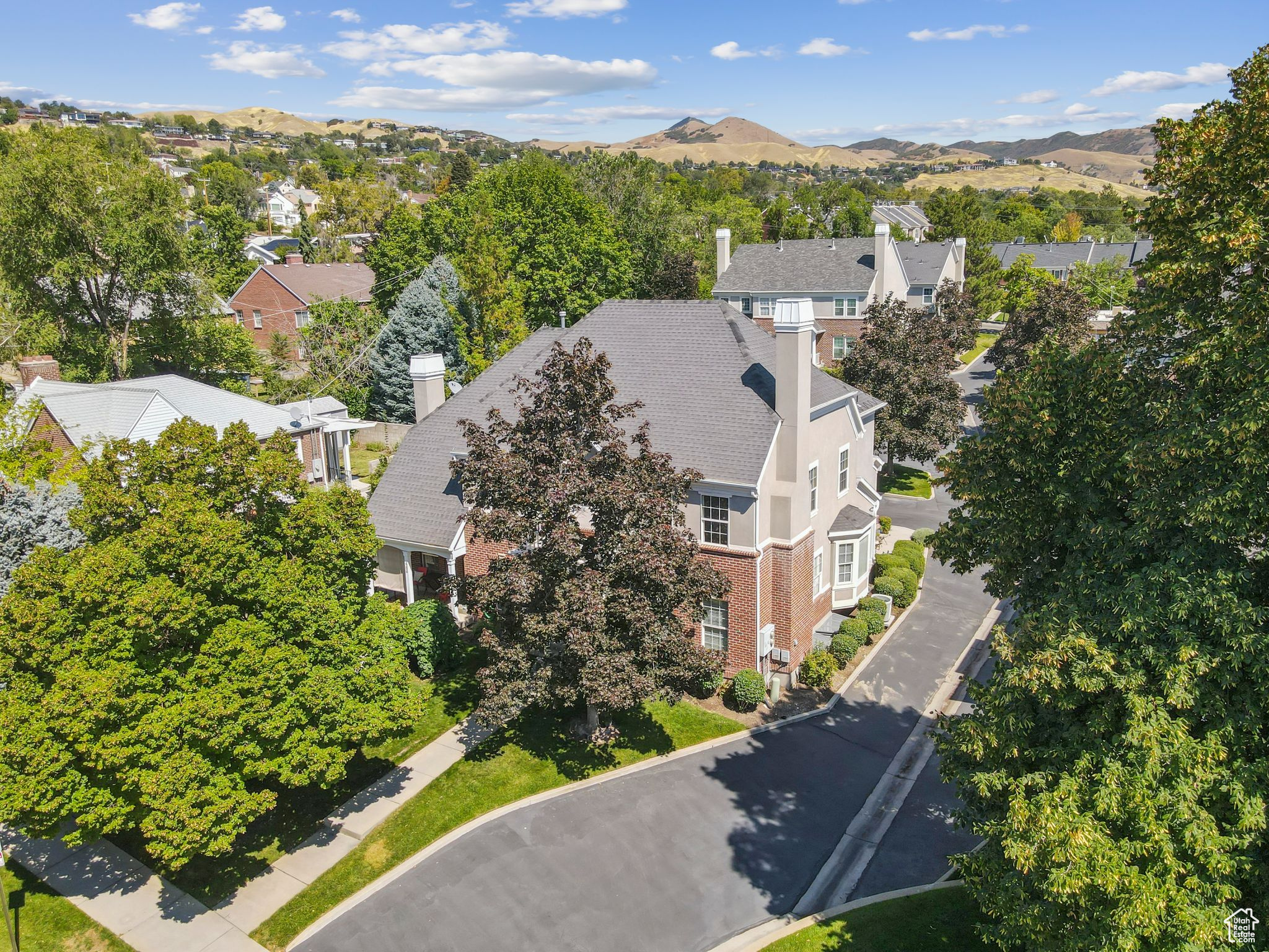 ENSIGN PLACE - Residential