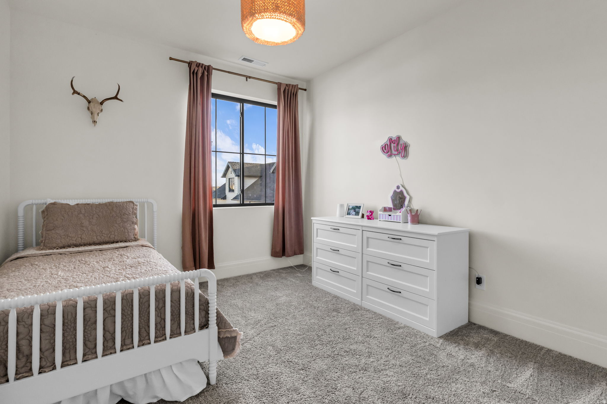 MOUNTAIN VIEW ESTATES - Residential