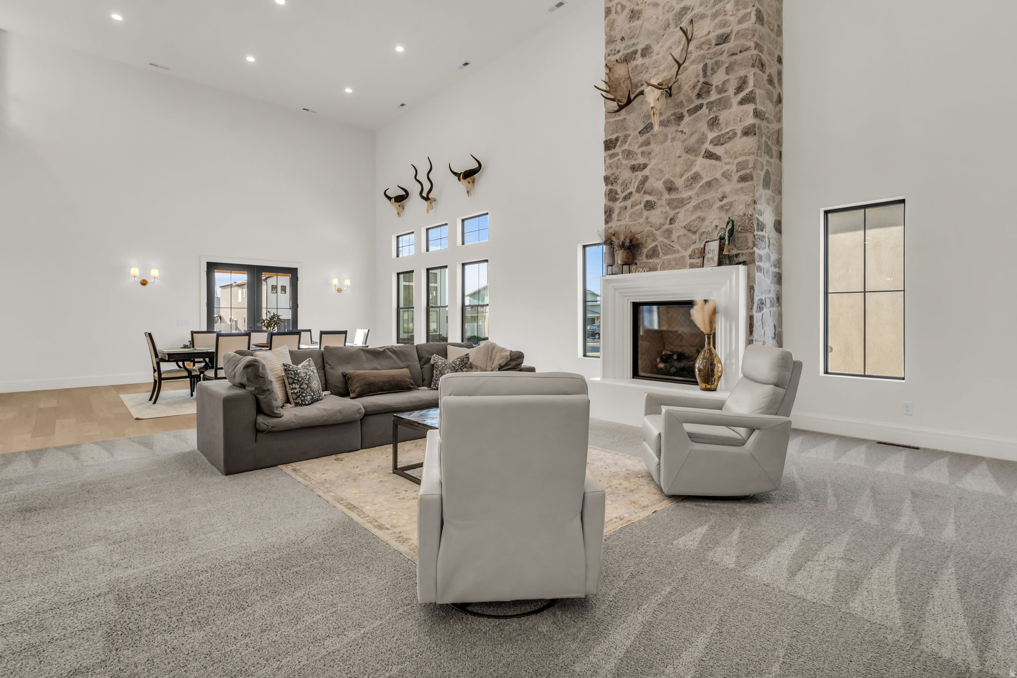 MOUNTAIN VIEW ESTATES - Residential