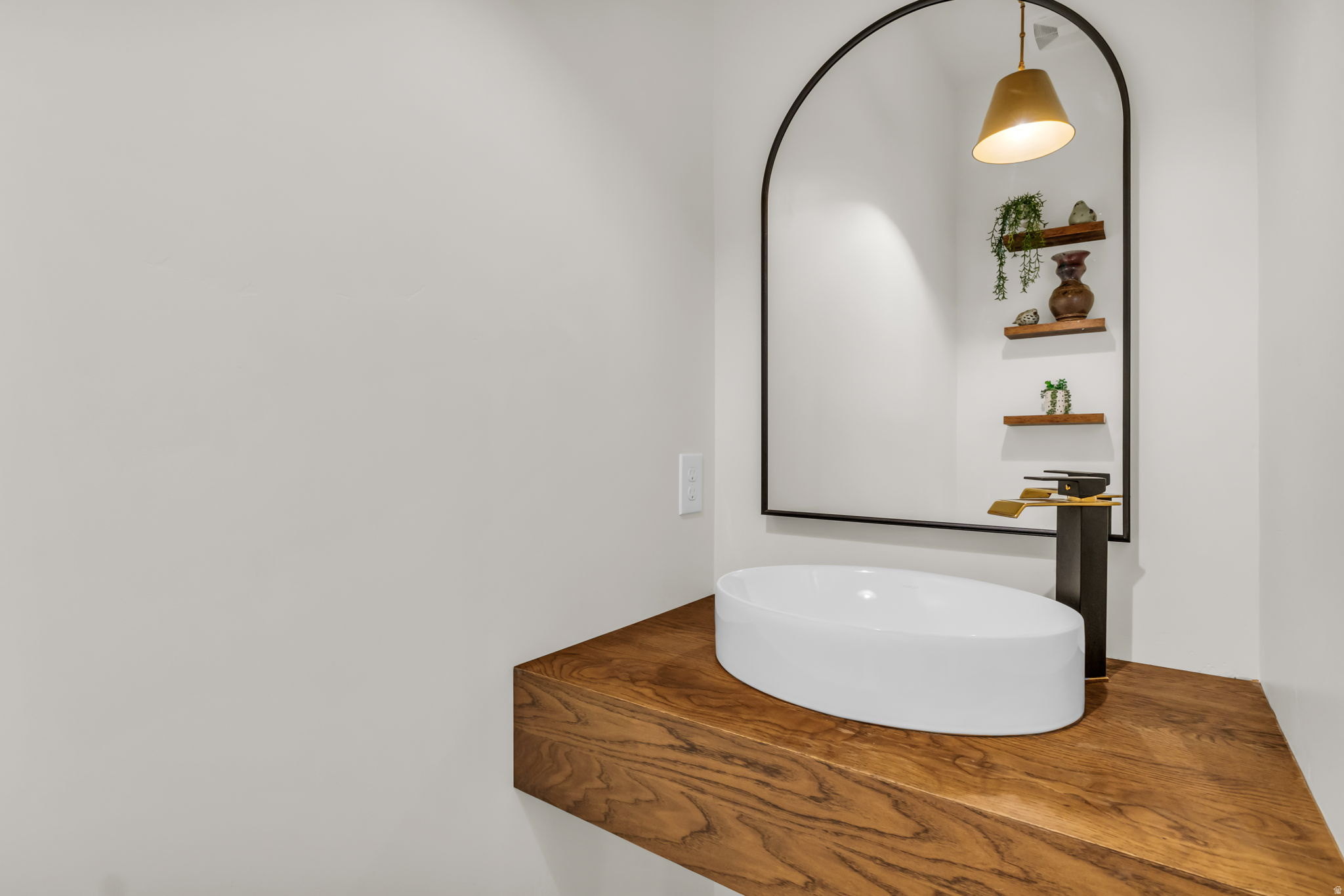 MOUNTAIN VIEW ESTATES - Residential