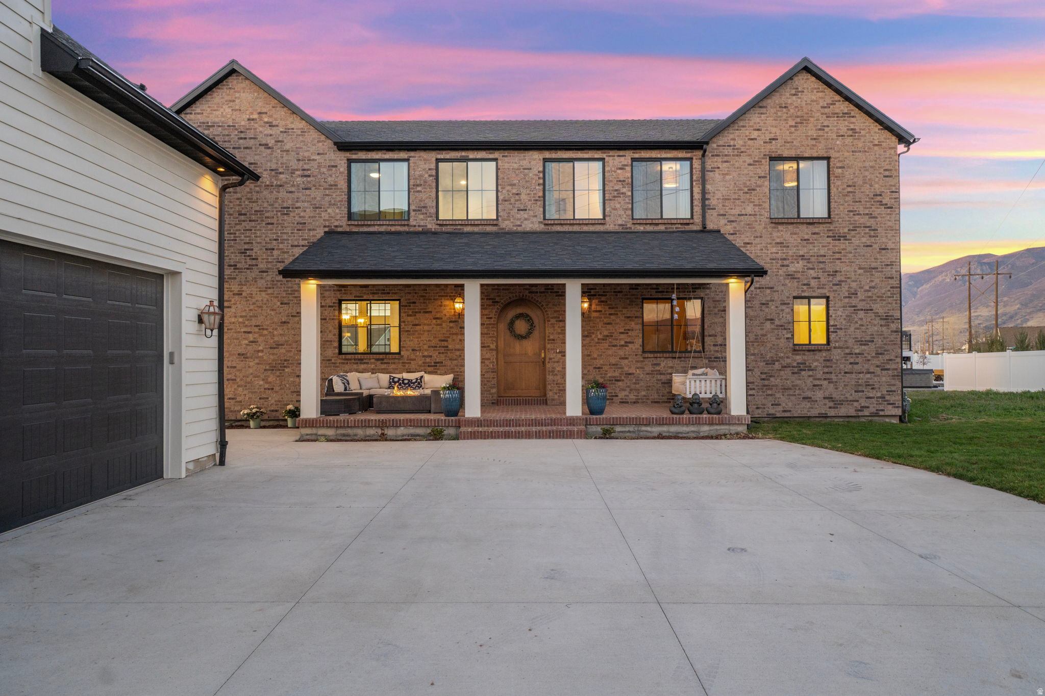 MOUNTAIN VIEW ESTATES - Residential