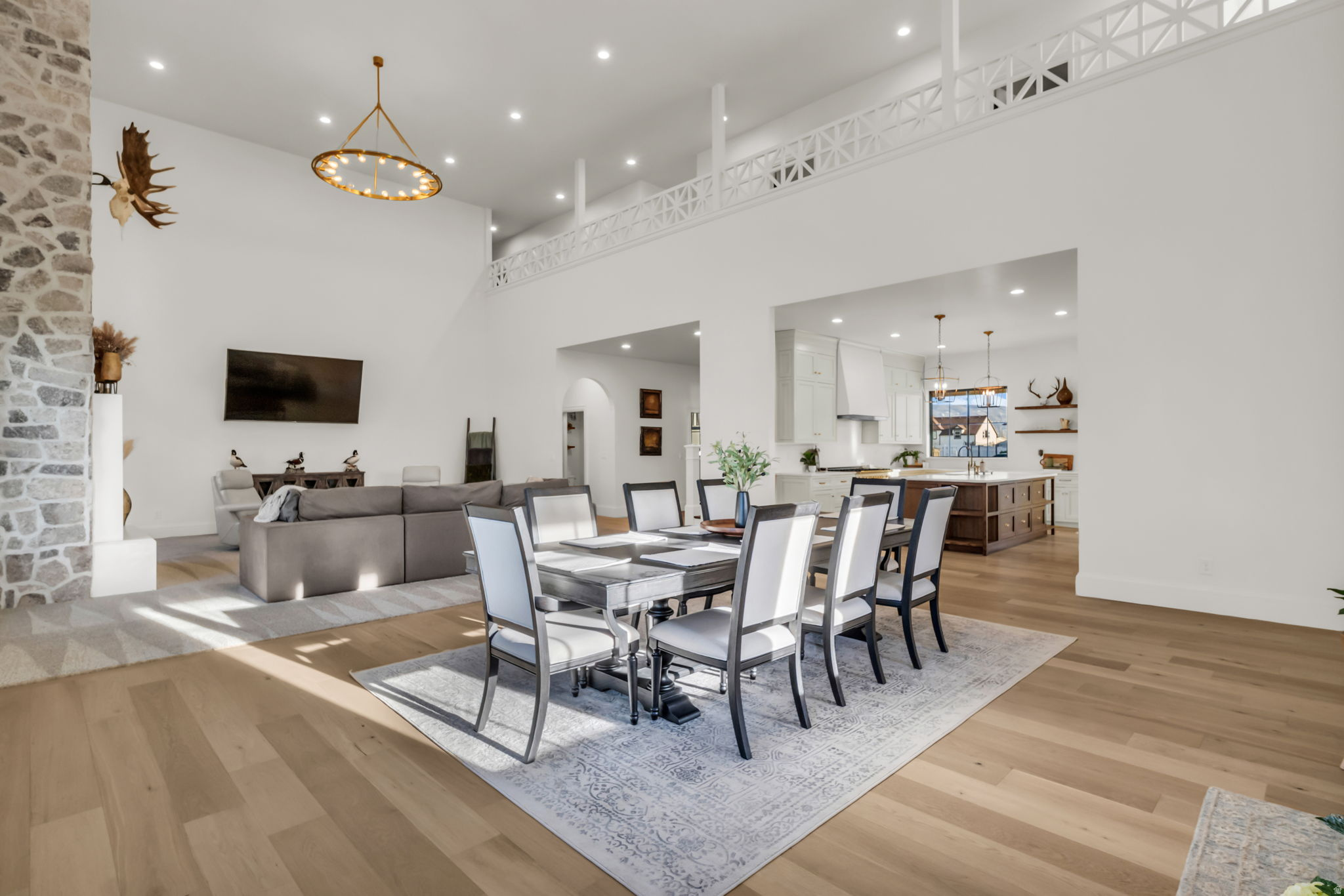 MOUNTAIN VIEW ESTATES - Residential