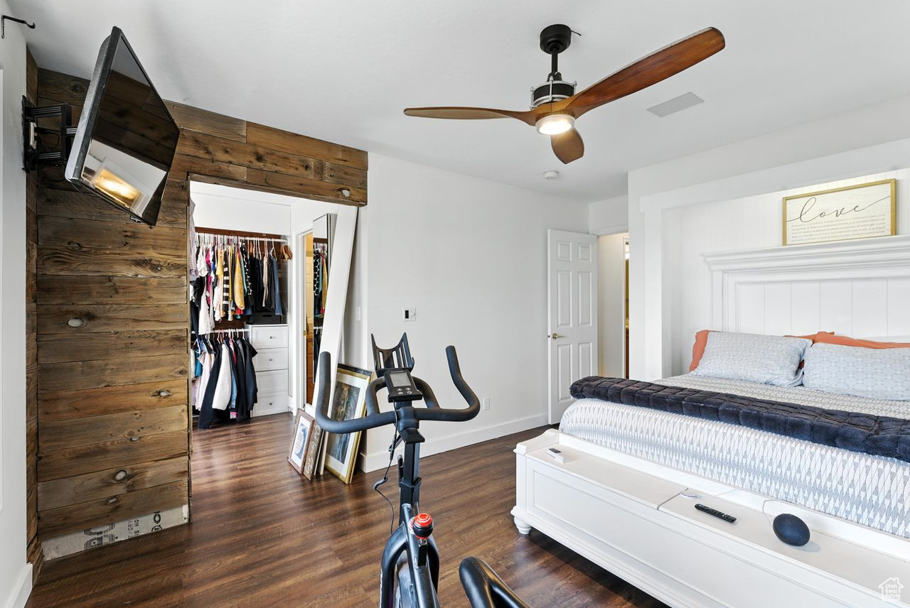 SWISS OAKS CONDOMINIUMS - Residential