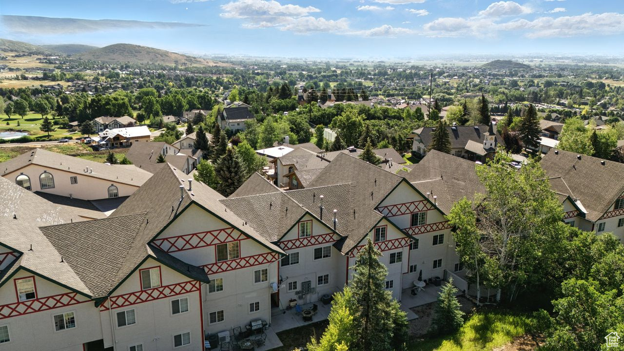 SWISS OAKS CONDOMINIUMS - Residential