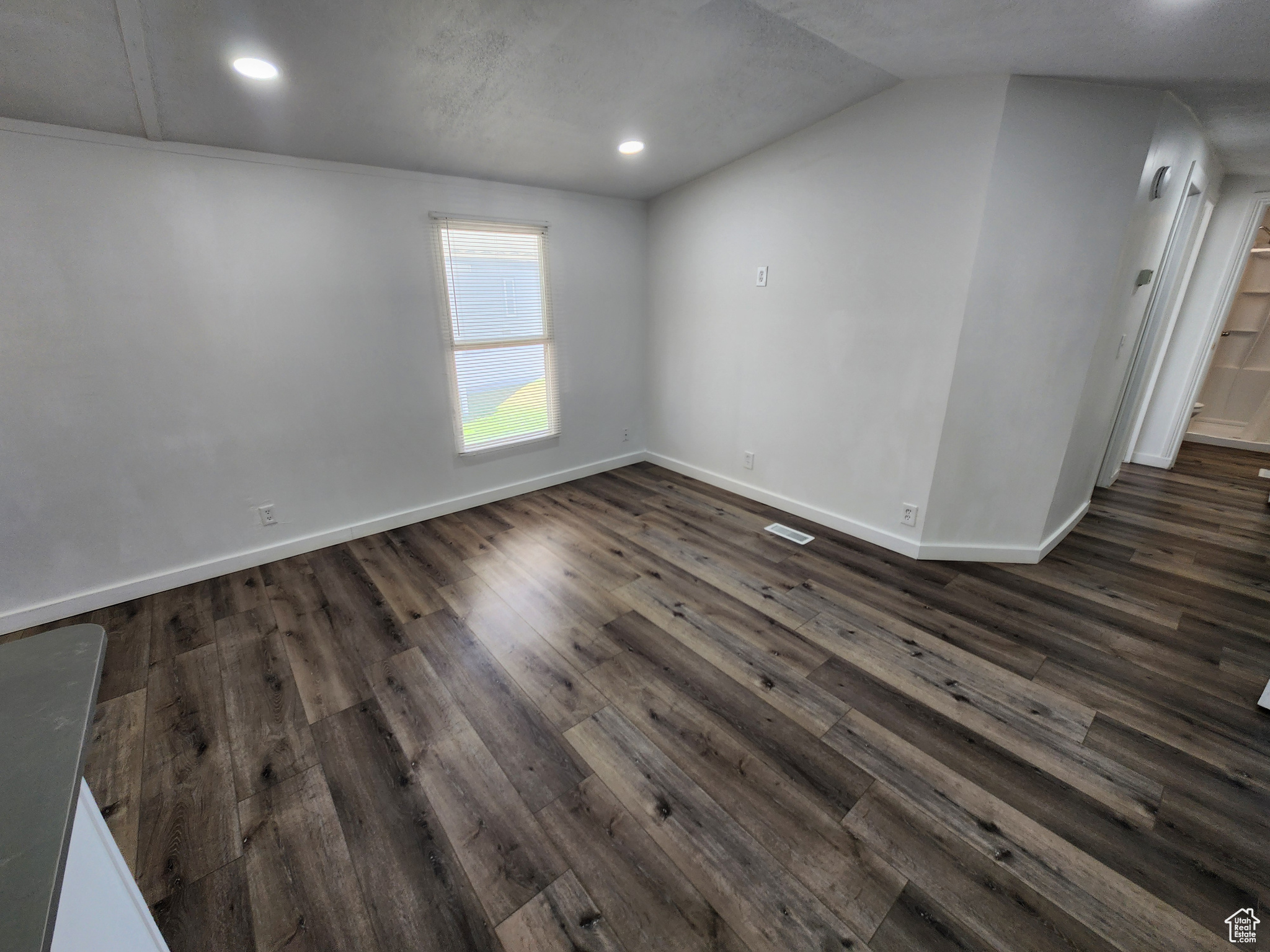 CRESCENTWOOD VILLAGE - Residential