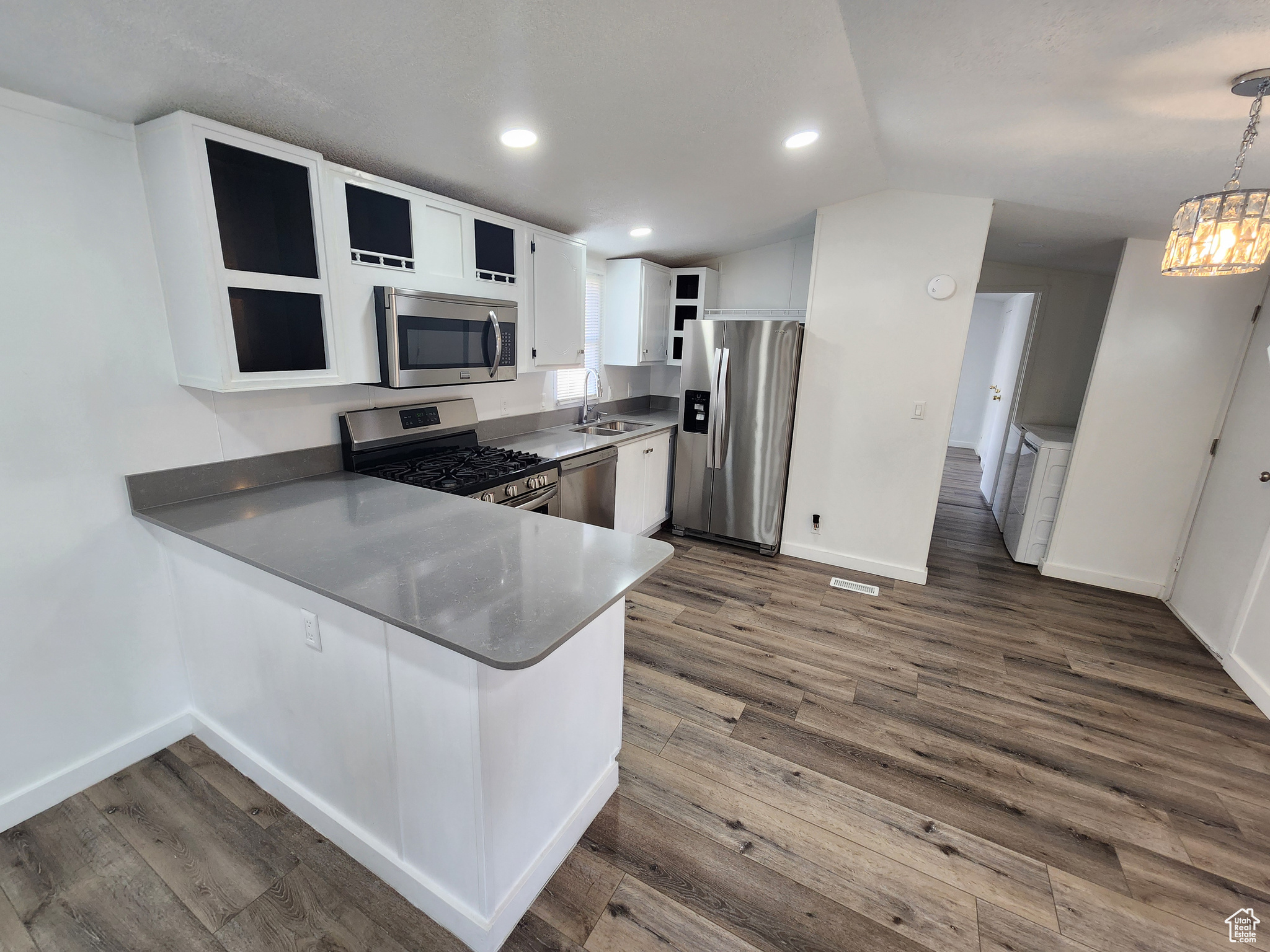 CRESCENTWOOD VILLAGE - Residential