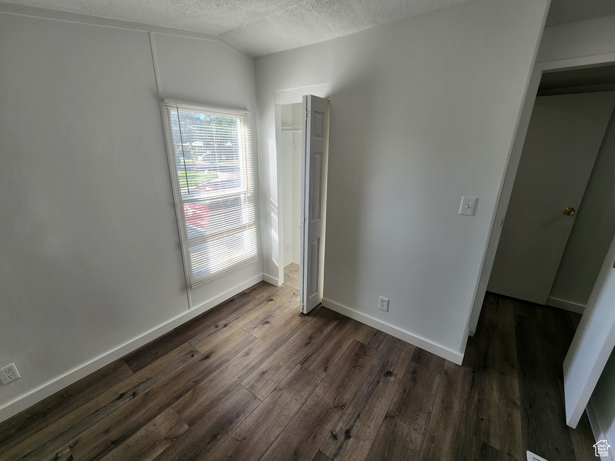 CRESCENTWOOD VILLAGE - Residential