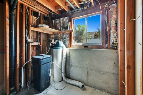 Tiny photo for 1439 W 2600 N, Clinton, UT 84015 (MLS # 2180361)