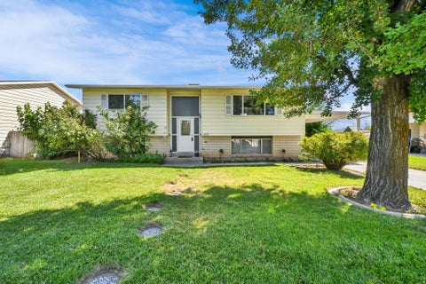 Photo of 1439 W 2600 N, Clinton, UT 84015 (MLS # 2180361)