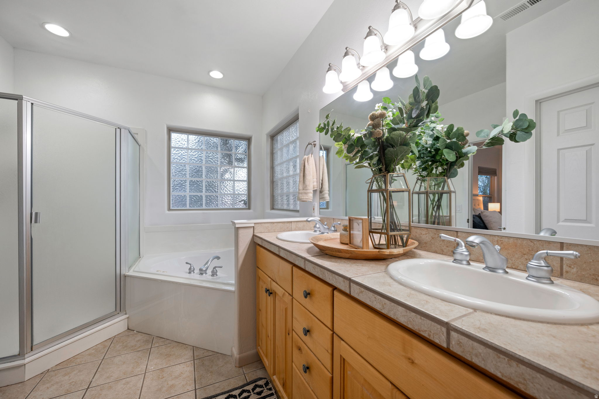 RIVER CREST TOWNHOMES - Residential