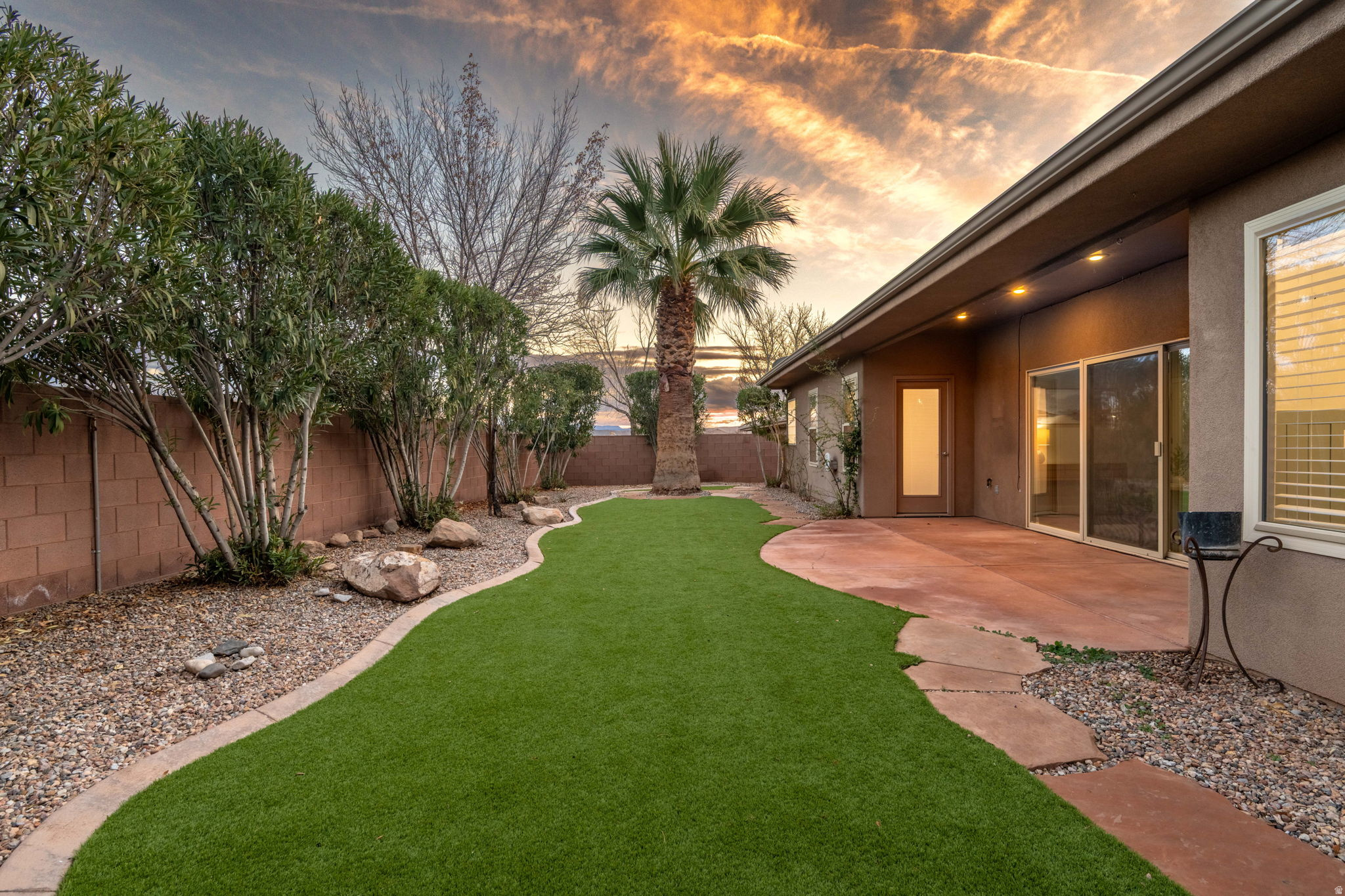 RIVER CREST TOWNHOMES - Residential