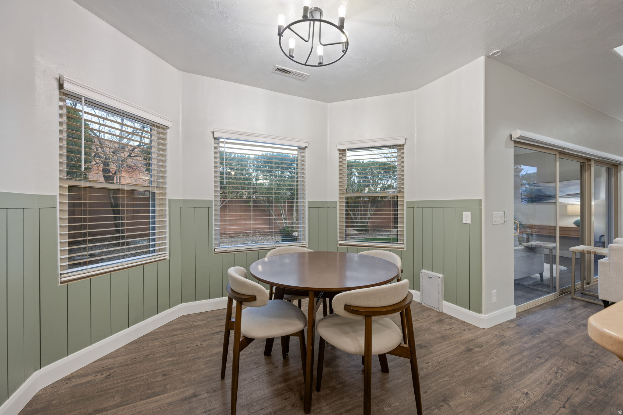 RIVER CREST TOWNHOMES - Residential