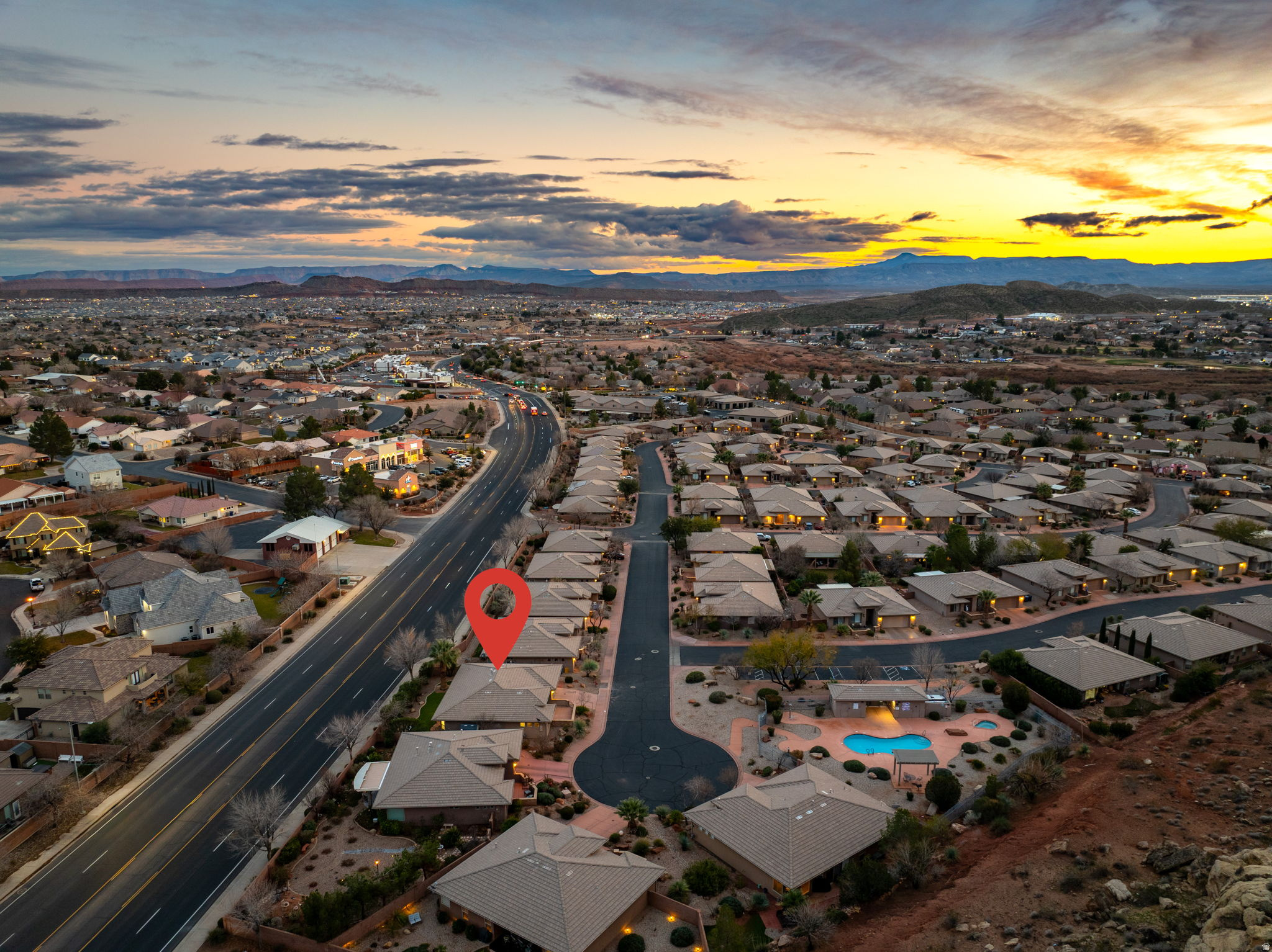 RIVER CREST TOWNHOMES - Residential