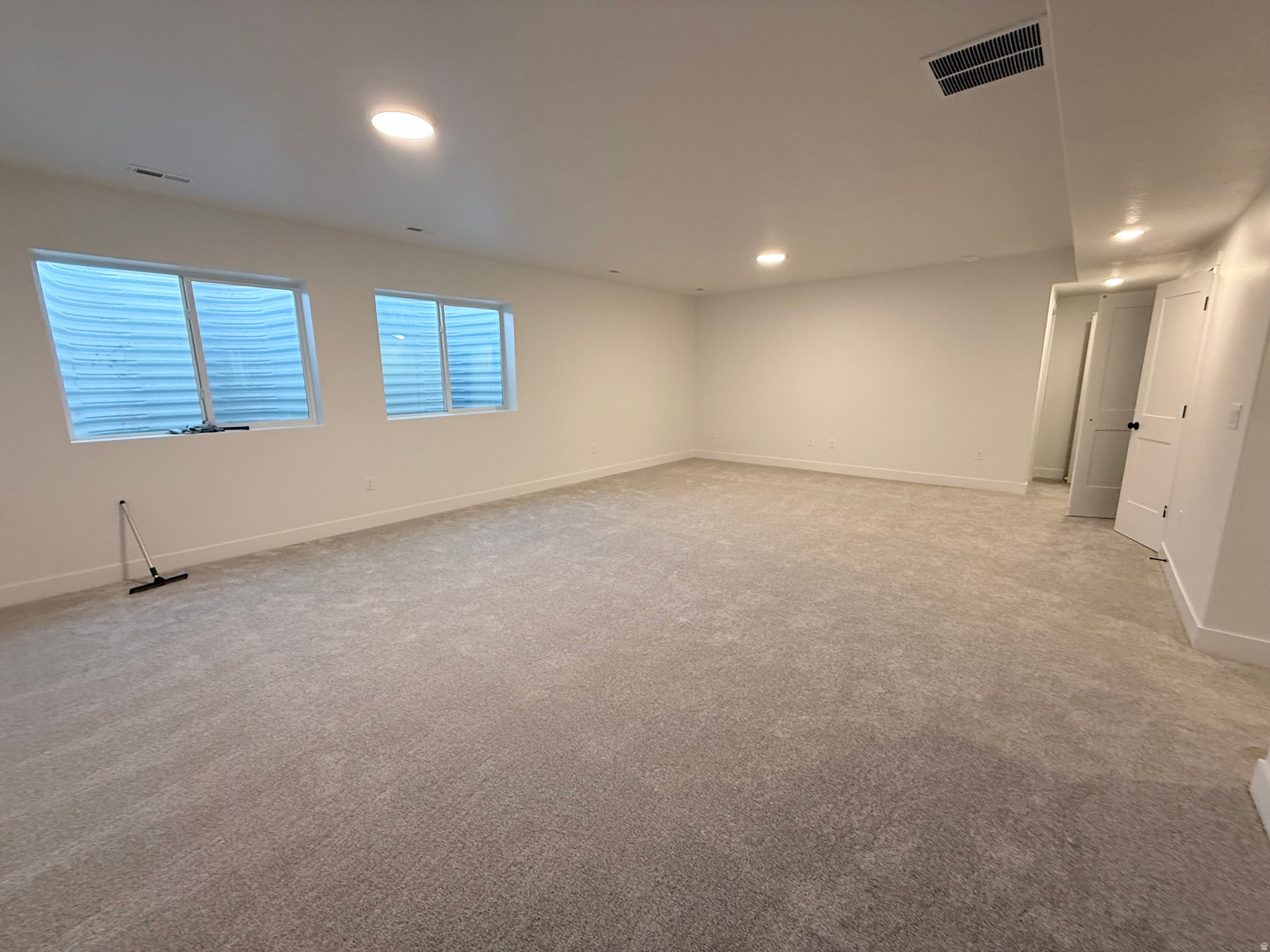 RIVERWOOD - Residential