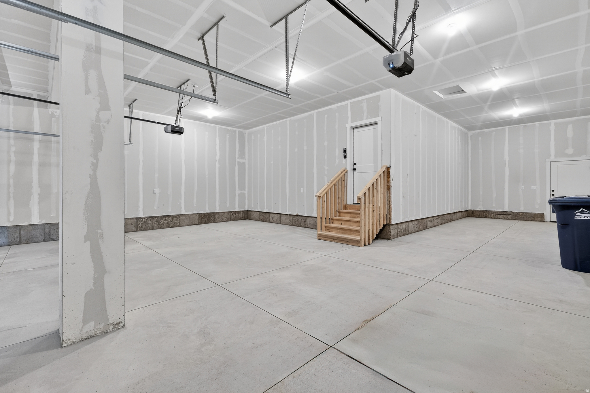 RIVERWOOD - Residential