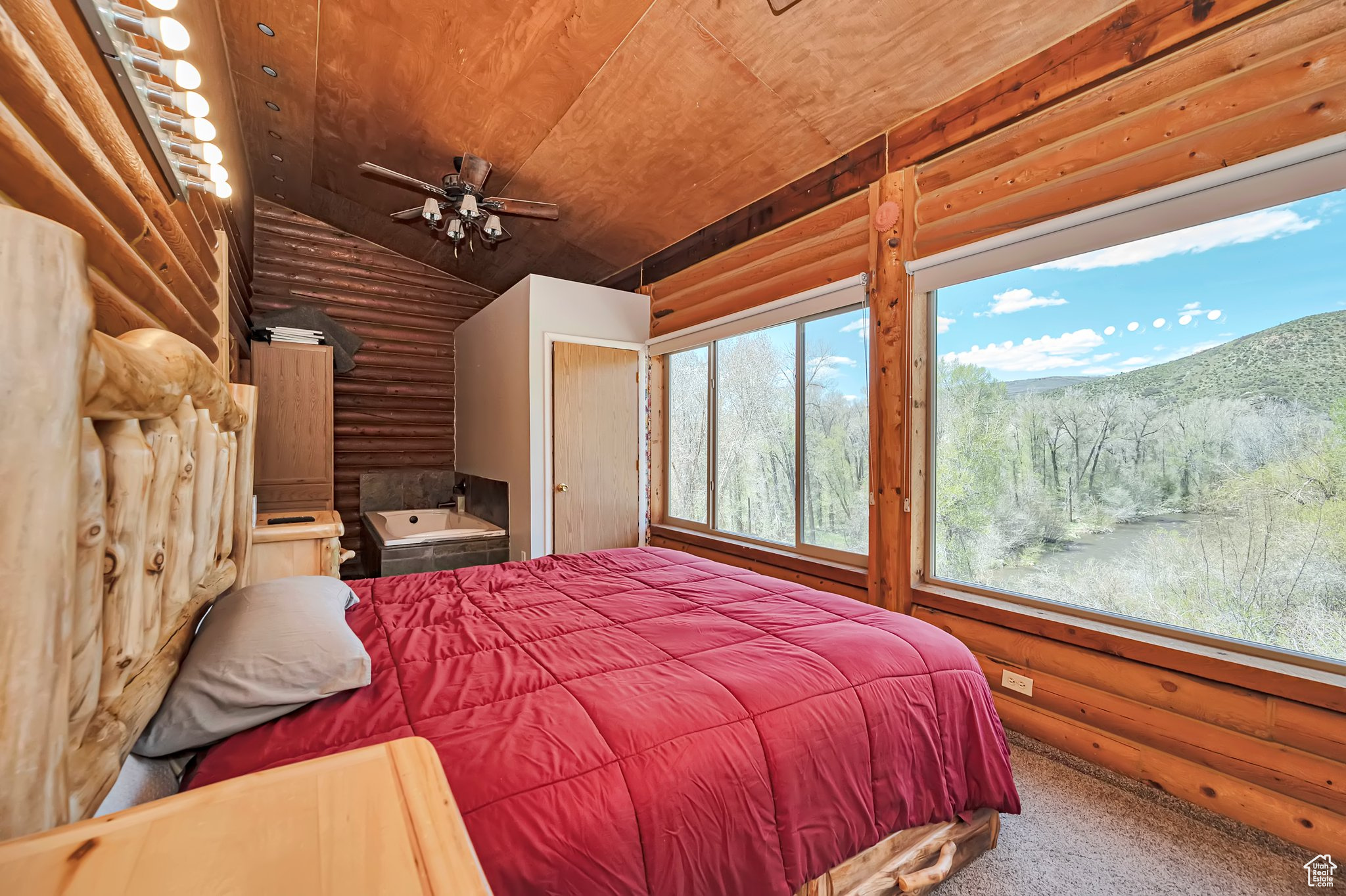 OAKLEY TOWN - Residential