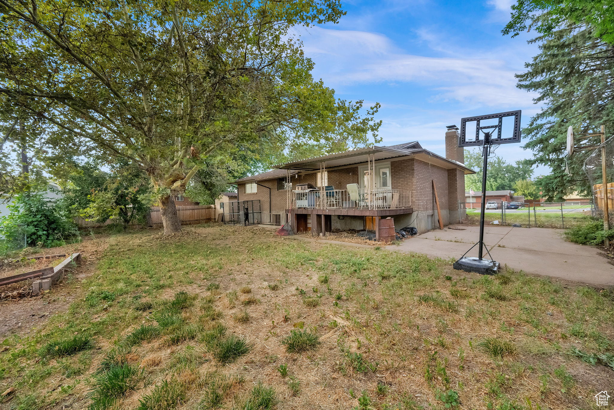 SOUTH HEIGHTS - Residential