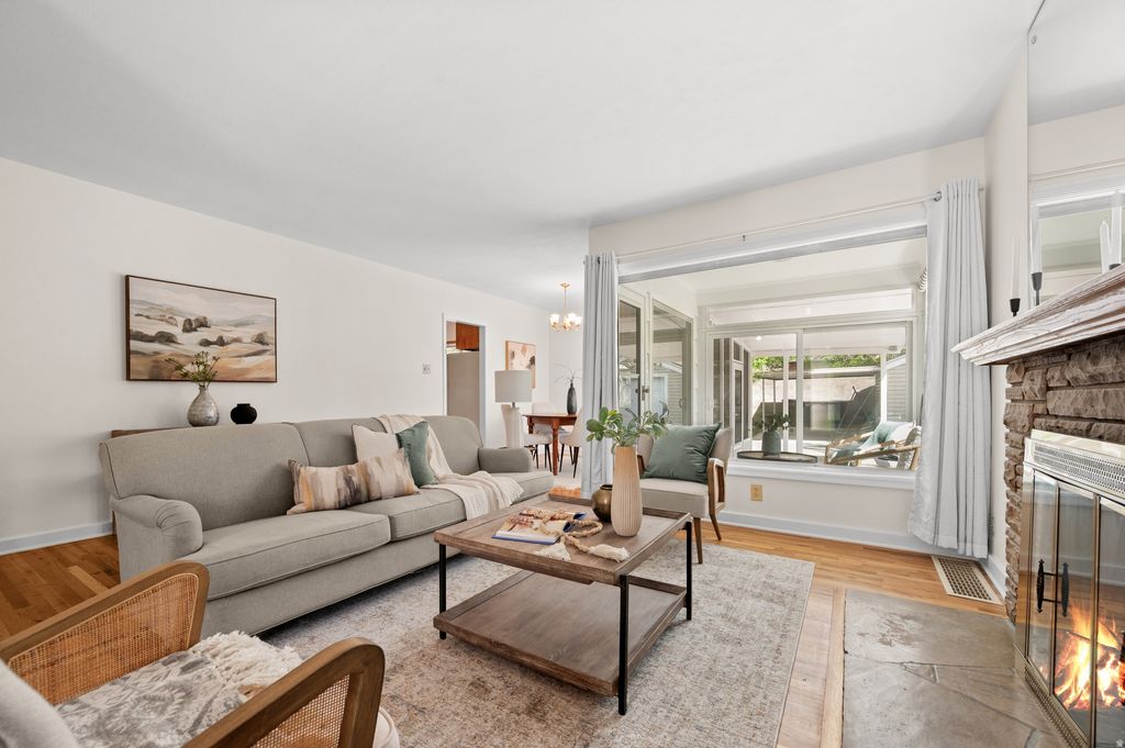 Photo of 2629 S 1900 E, Salt Lake City, UT 84106 (MLS # 2152914)