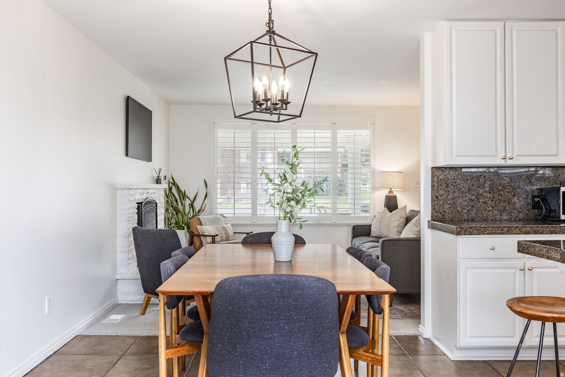 EAST OLYMPUS HEIGHTS - Residential