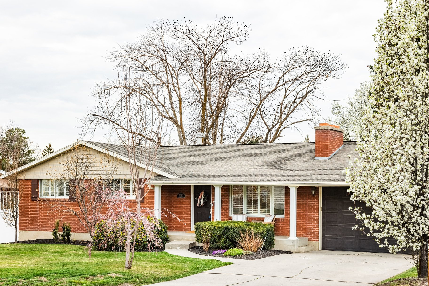 EAST OLYMPUS HEIGHTS - Residential