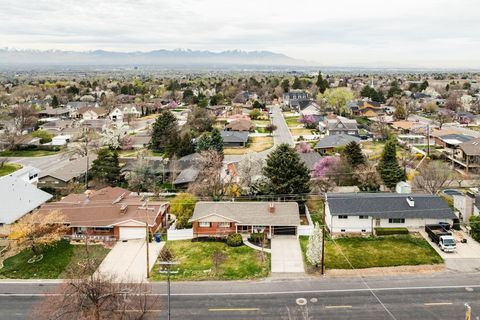 Tiny photo for 4160 S 2700 E, Holladay, UT 84124 (MLS # 2146001)