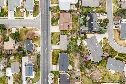 Tiny photo for 4160 S 2700 E, Holladay, UT 84124 (MLS # 2146001)