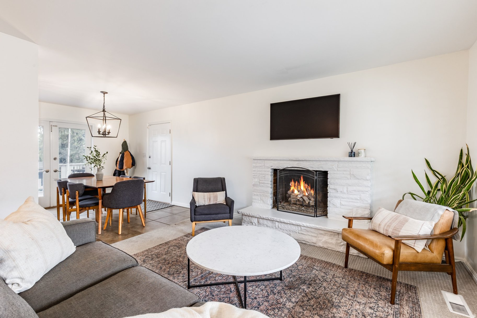 EAST OLYMPUS HEIGHTS - Residential