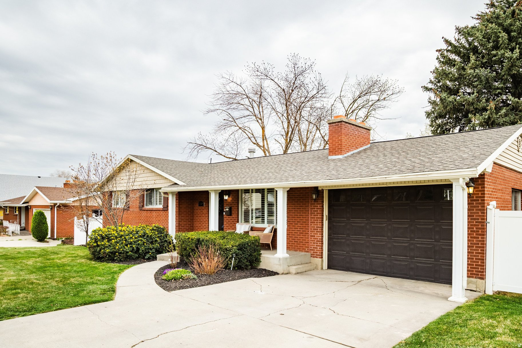 EAST OLYMPUS HEIGHTS - Residential
