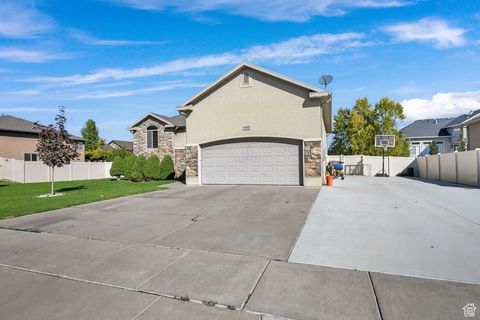 Tiny photo for 2454 W 1775 S, West Haven, UT 84401 (MLS # 2115787)