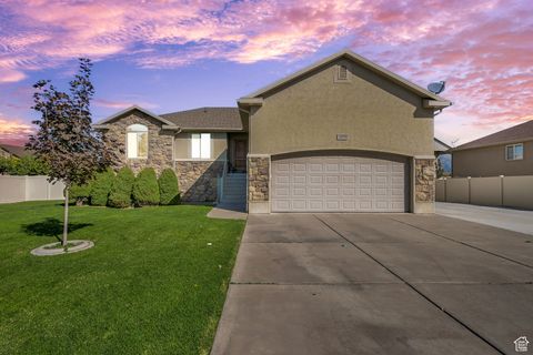 Photo of 2454 W 1775 S, West Haven, UT 84401 (MLS # 2115787)