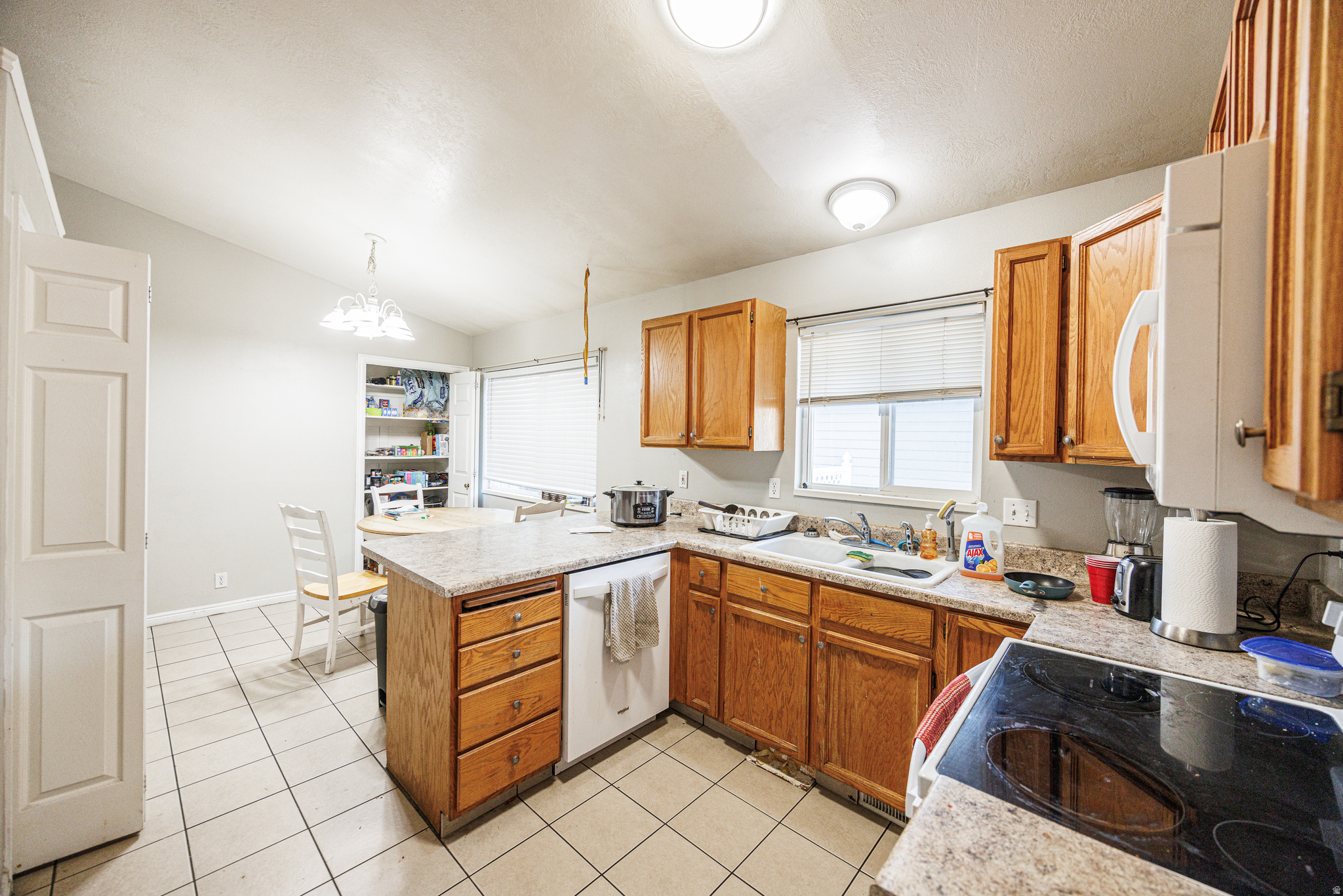 BRISTOL POINT - Residential