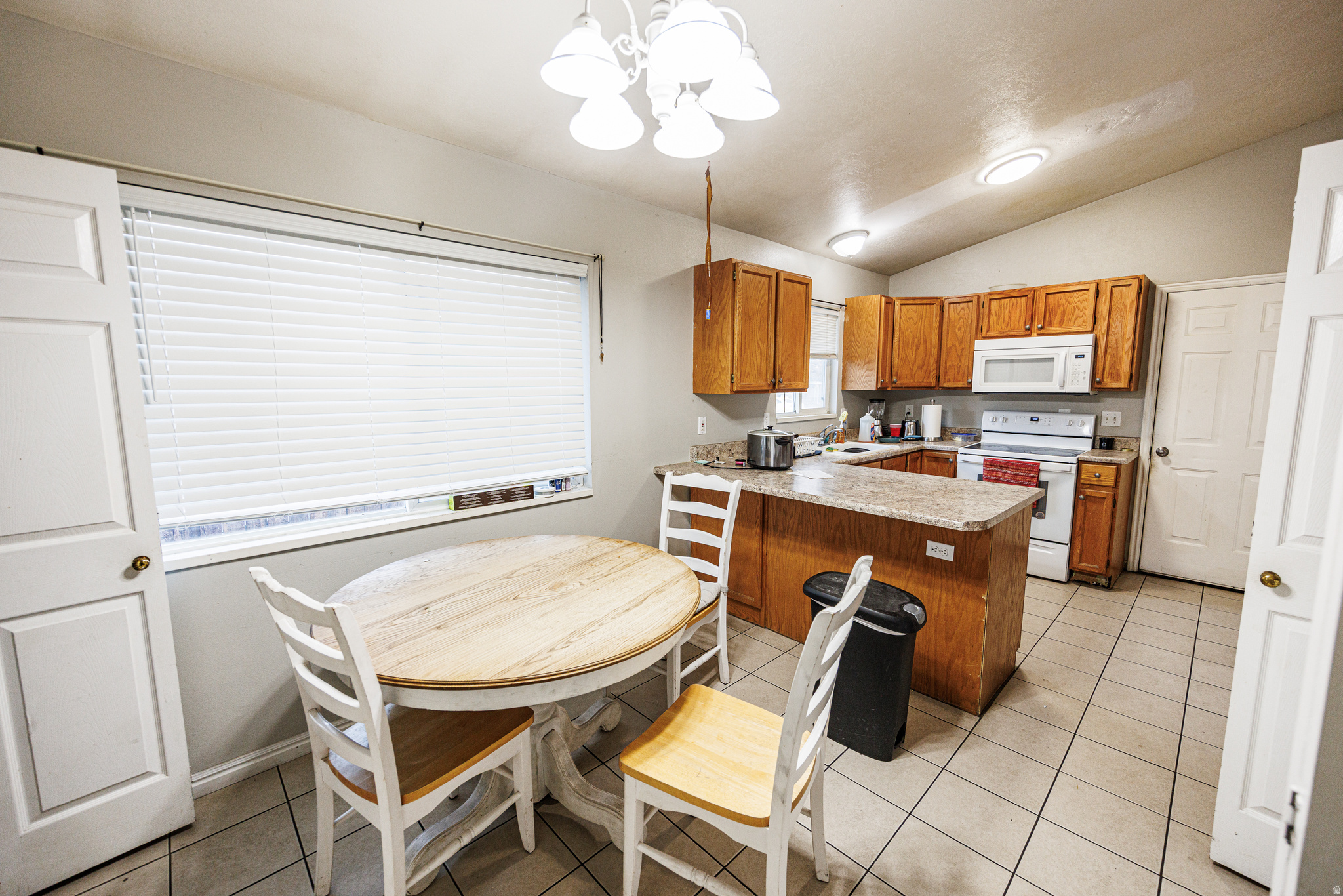 BRISTOL POINT - Residential