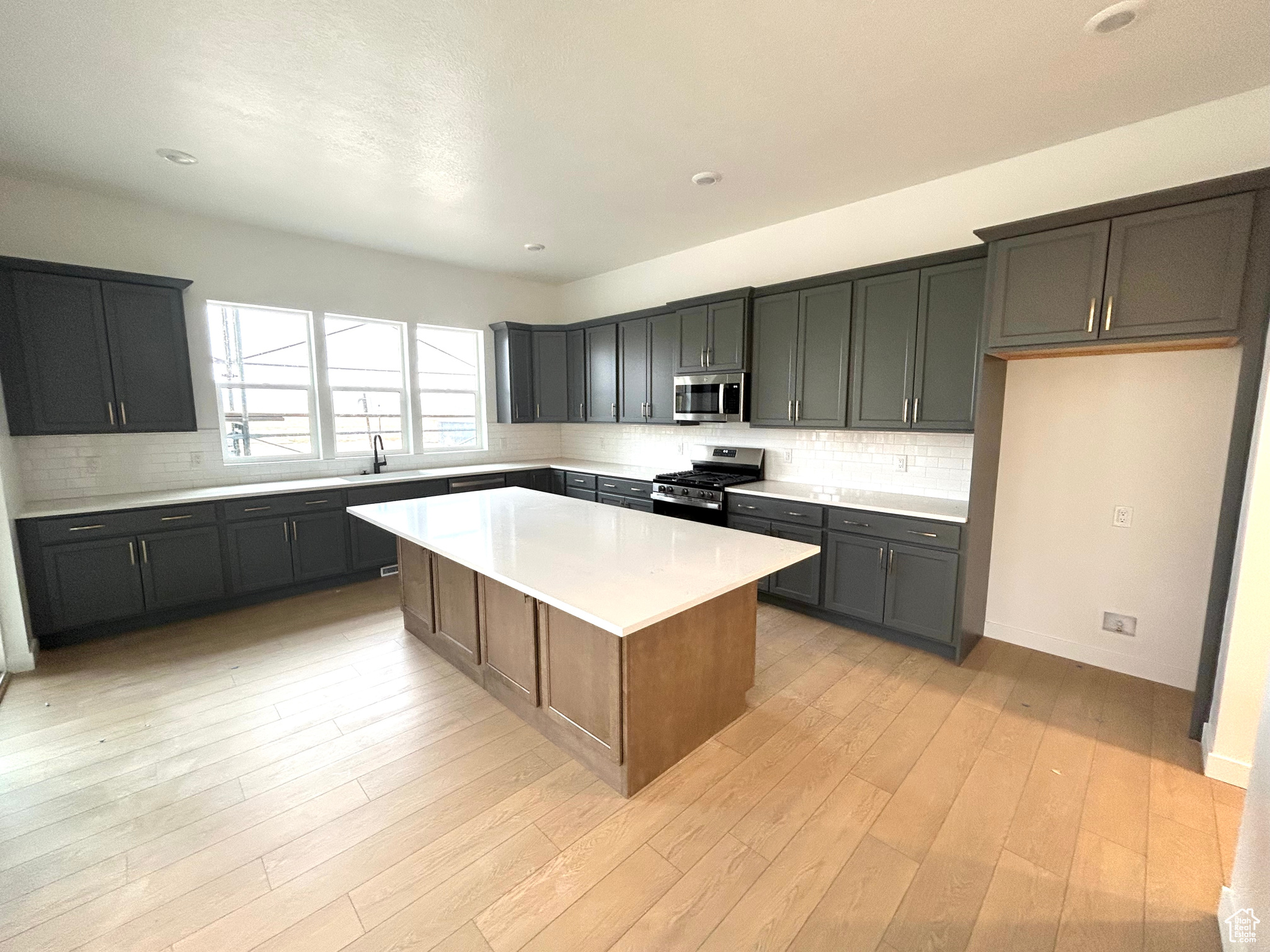 FIREFLY - Residential