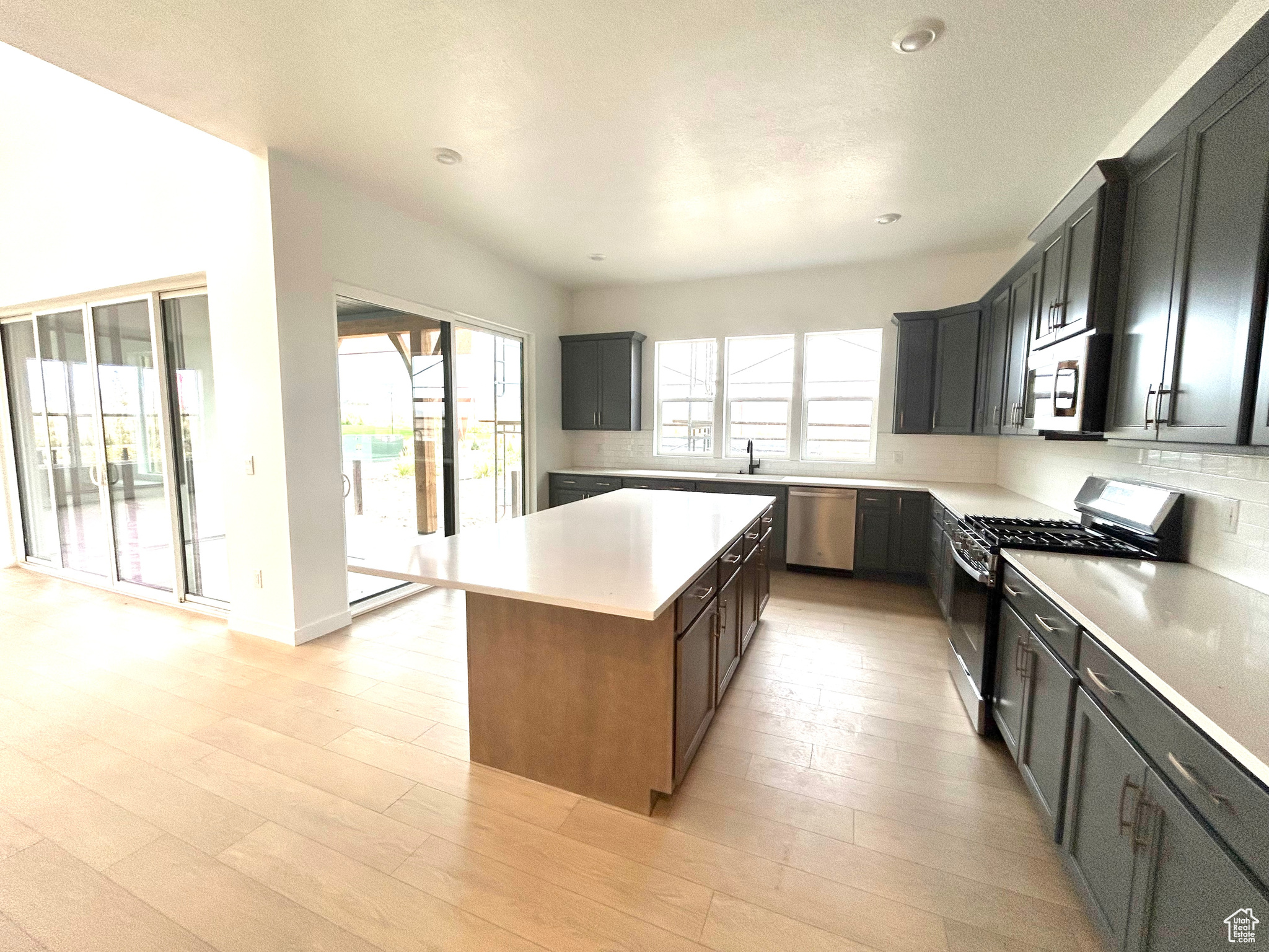 FIREFLY - Residential