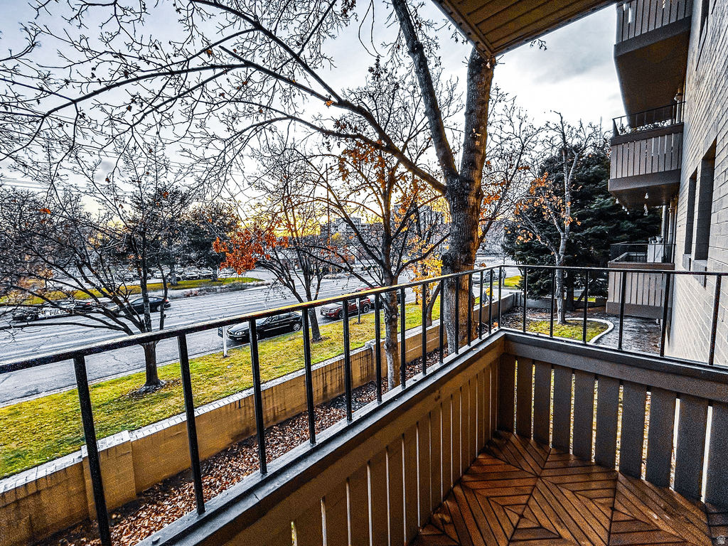 TOWNE PARK - Residential