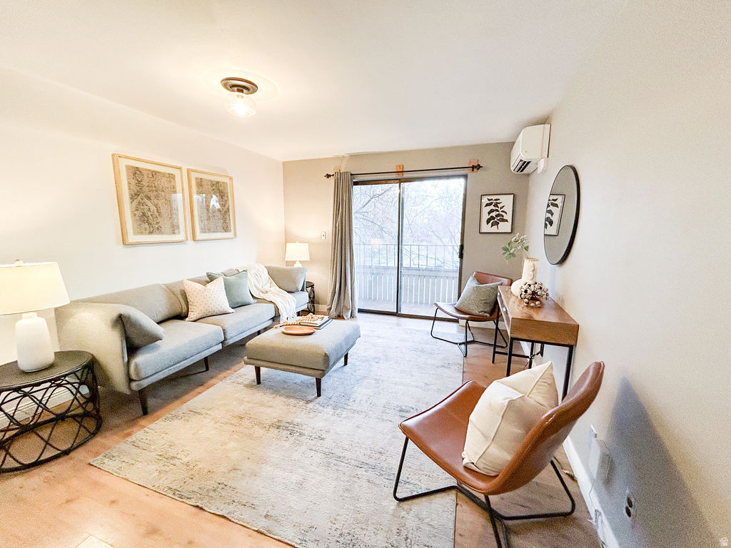 TOWNE PARK - Residential