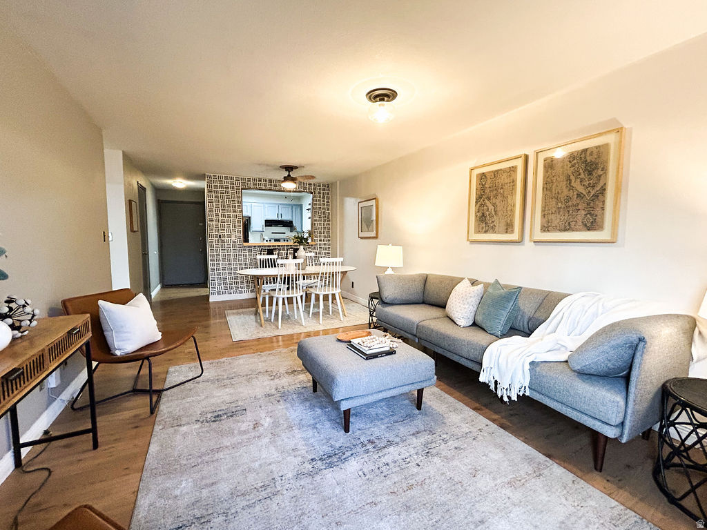 TOWNE PARK - Residential