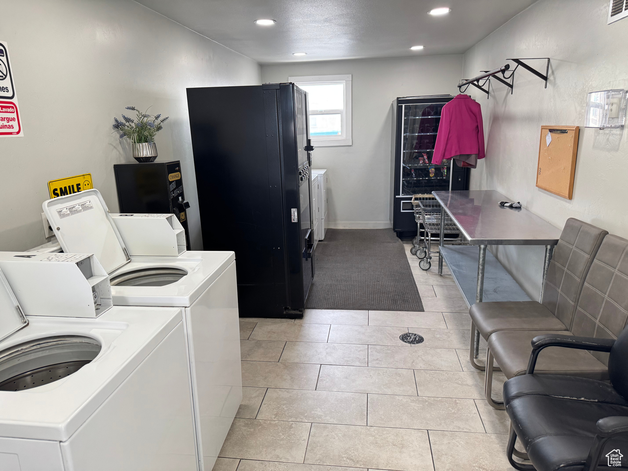 IDEAL MOBILE HOME PARK - Residential