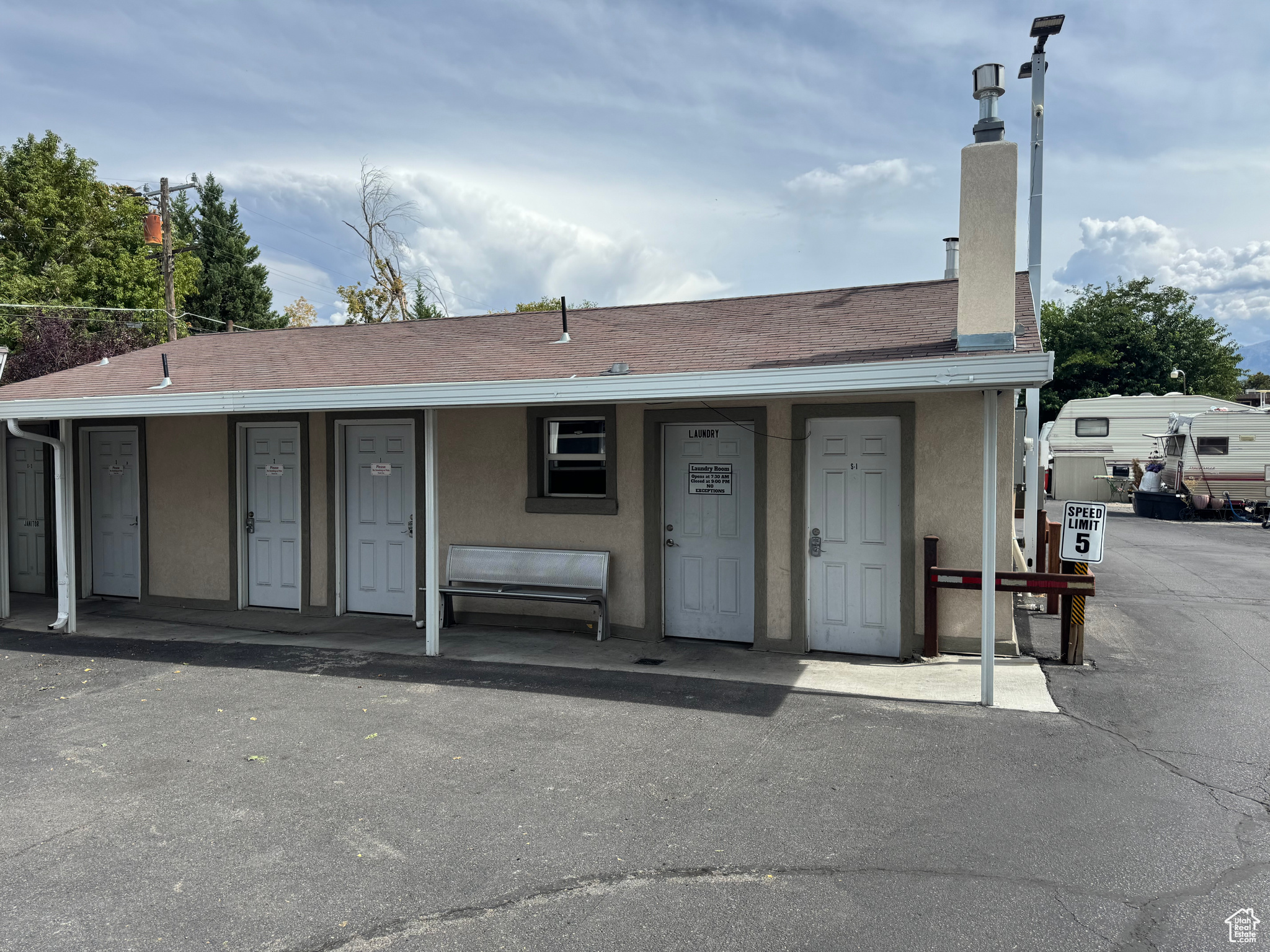 IDEAL MOBILE HOME PARK - Residential