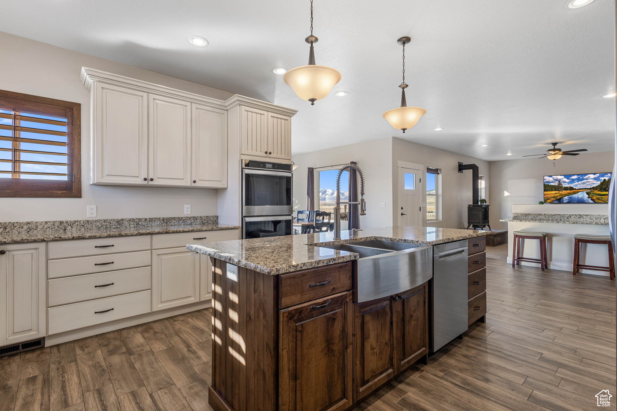 2409 W Rim Rock Dr, Stockton, Utah image 8