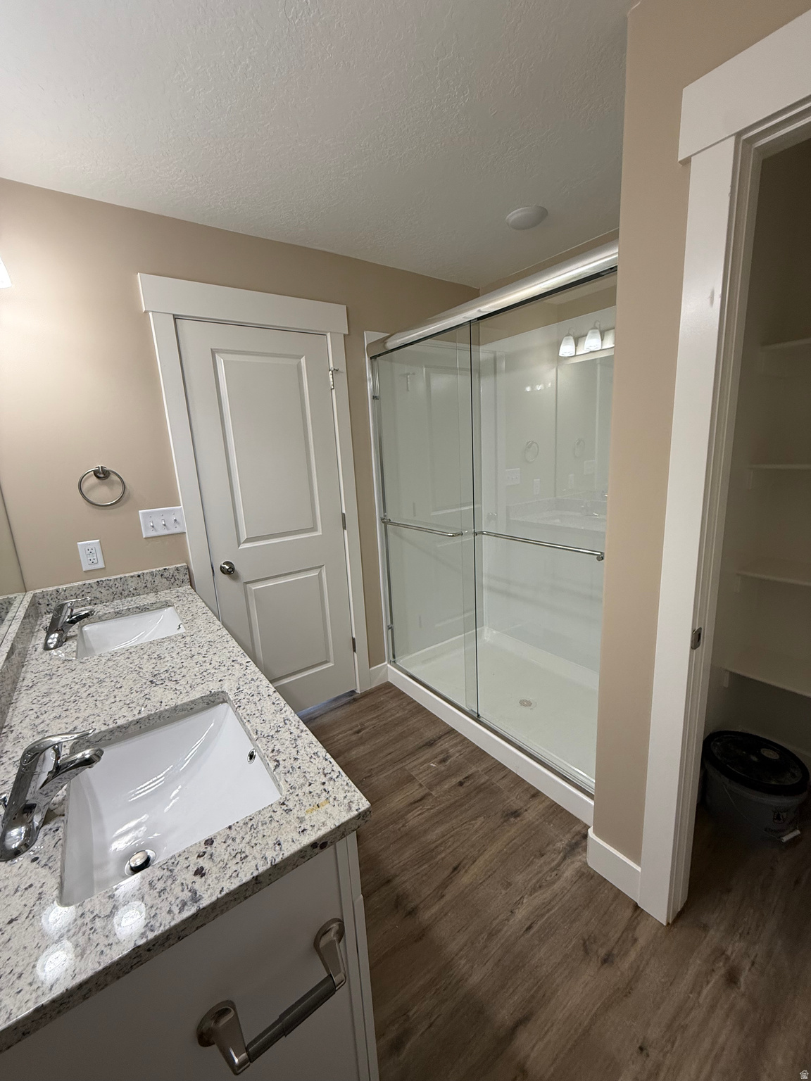 EAGLE POINT - Residential