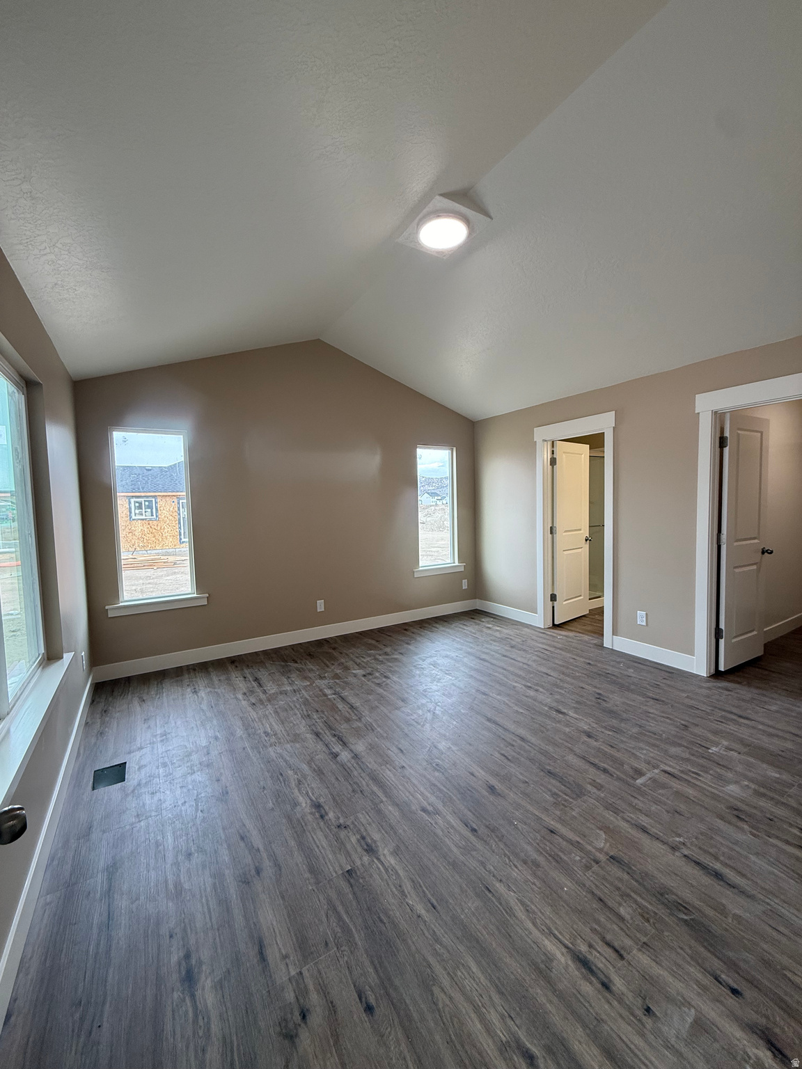 EAGLE POINT - Residential