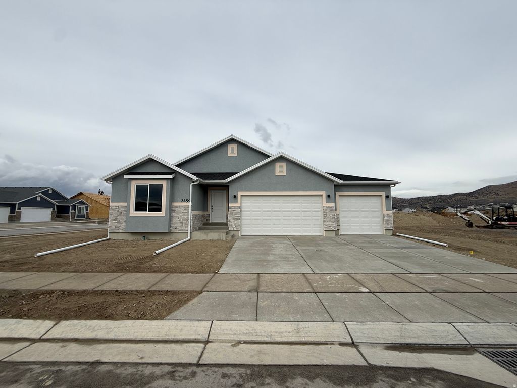 Photo of 2259 E SEGO LILIY DR #486, Eagle Mountain, UT 84005 (MLS # 2136600)