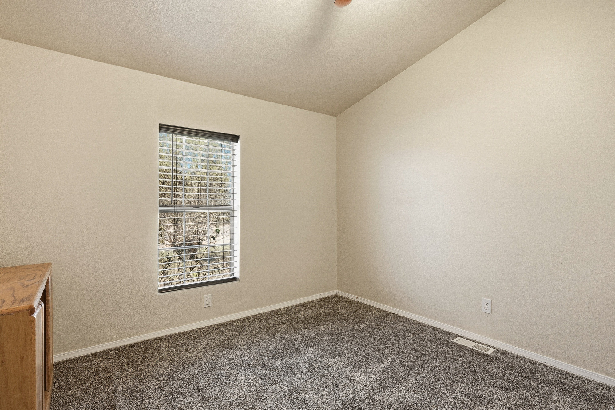 SPANISH TRAIL ESTATE - Residential