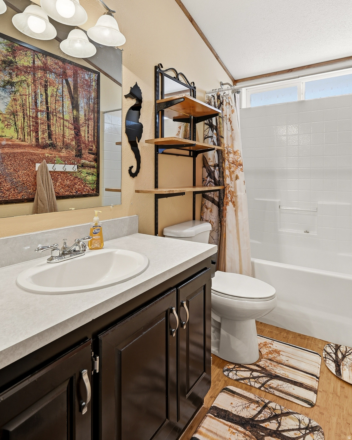 SPANISH TRAIL ESTATE - Residential