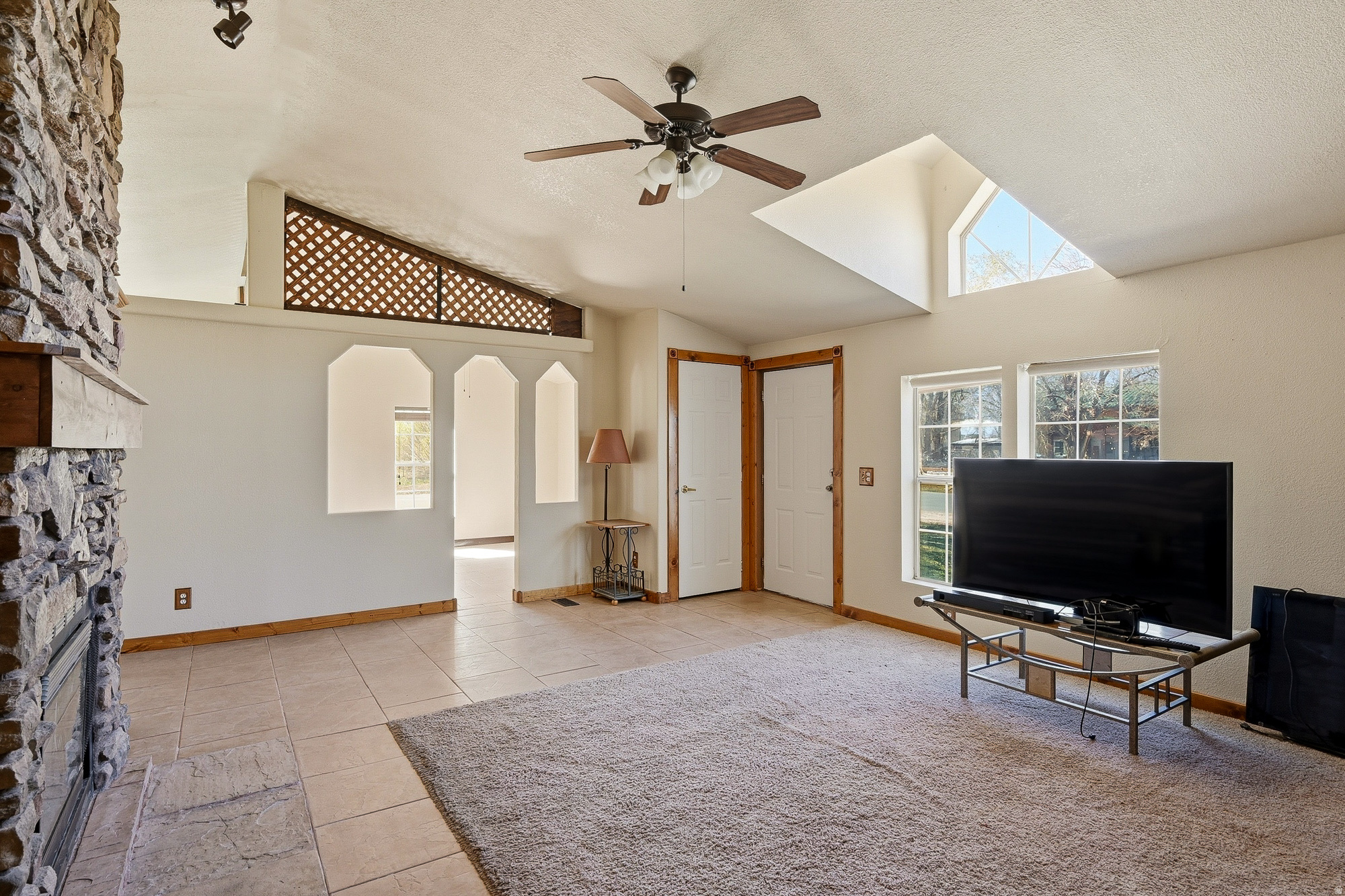 SPANISH TRAIL ESTATE - Residential