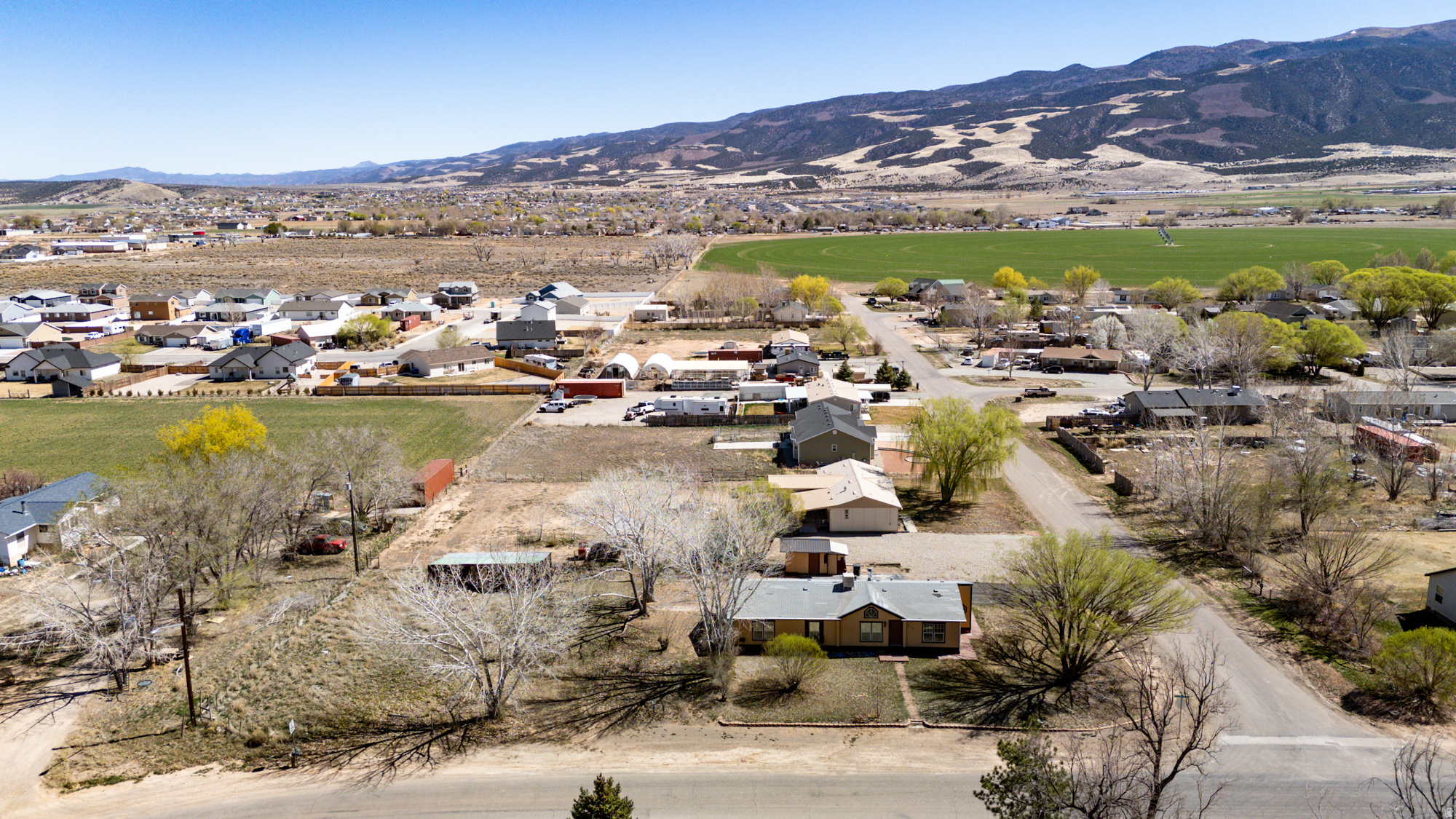 SPANISH TRAIL ESTATE - Residential