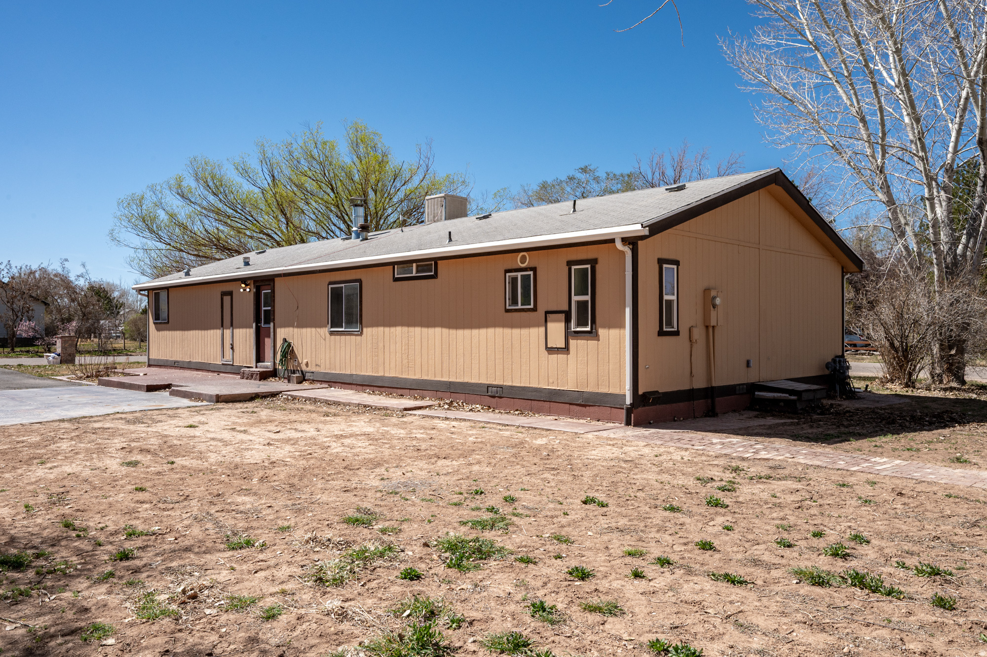 SPANISH TRAIL ESTATE - Residential