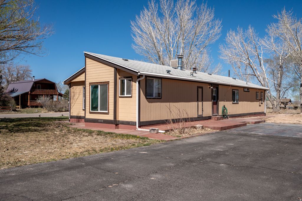 Photo of 4384 N DRIFTWOOD LN, Cedar City, UT 84721 (MLS # 2146217)