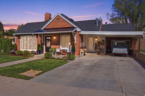 Photo of 290 N 200 W, Lehi, UT 84043 (MLS # 2152370)